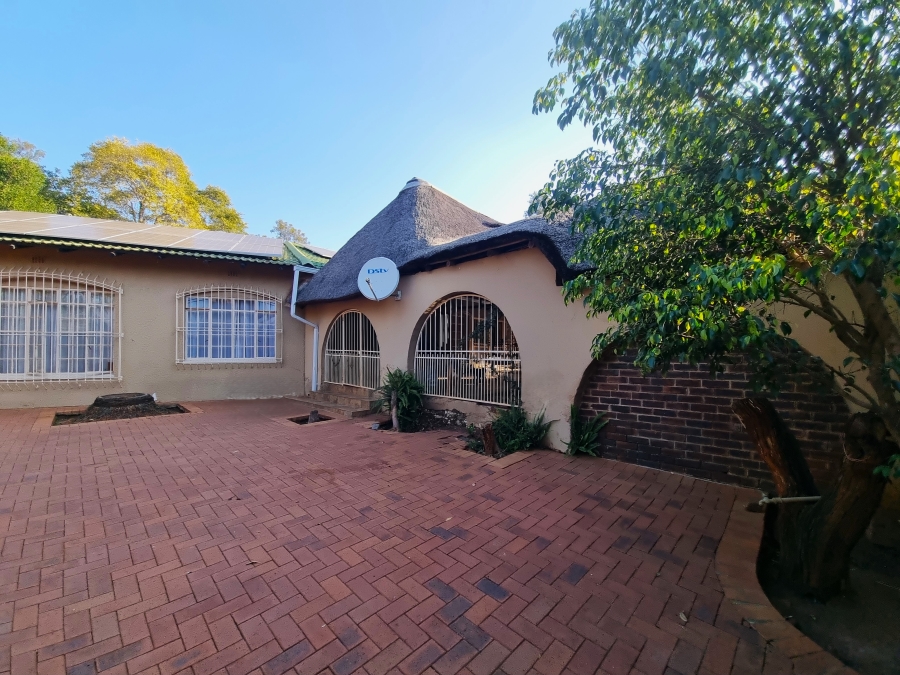 4 Bedroom Property for Sale in Protea Park North West
